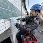 東京都渋谷区　無足場工法ロープアクセス外壁タイル工事