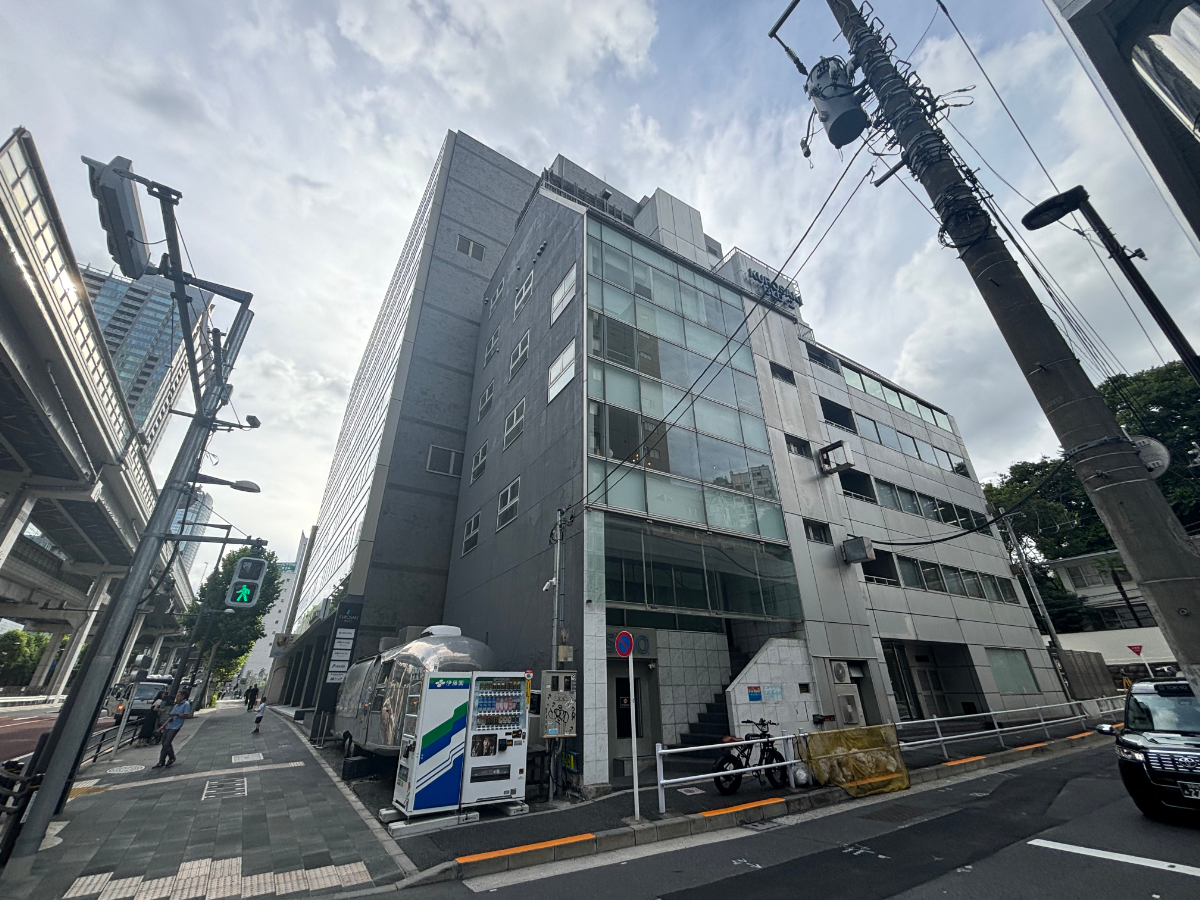 東京都港区｜Rビル