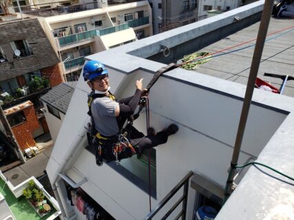 東京都墨田区Tマンション　無足場工法ロープアクセス　ウレタン防水