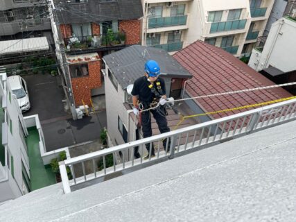 東京都墨田区　墨田区Tマンション　無足場工法ロープアクセス