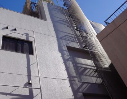 東京都渋谷区 無足場工法ロープアクセス×足場ハイブリッド工法 外壁塗装